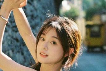 直达17c吃瓜官网，生活真无聊，快来围观别人的精彩！