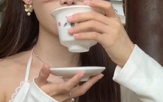 第一页视频太疯狂，51吃瓜让人停不下来！