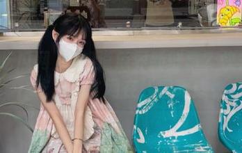 想知道瓜界新鲜事？快去51吃瓜网官网在线围观！