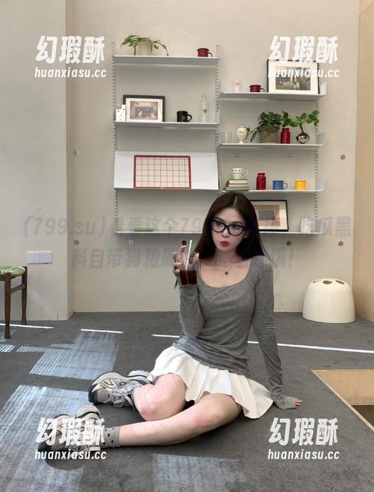 799.su 看看这个799.su链接,吃瓜黑料自带狗粮属性,越看越饿!