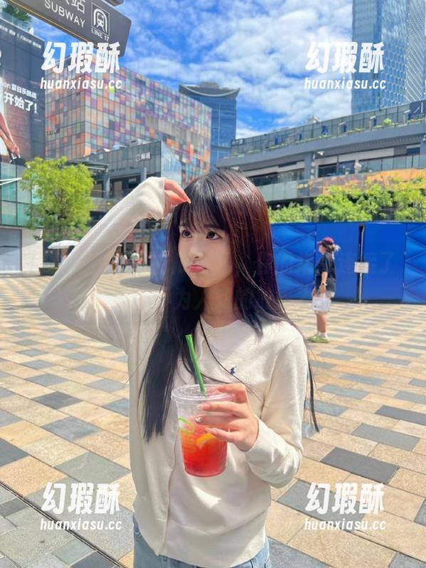 91吃瓜官网，你的指尖连接了多少不为人知的故事？