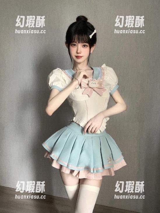 heiliao.su网站，真是让人欲罢不能，但又想默默翻白眼！