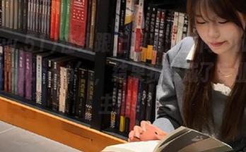 在线跟上潮流：访问‘www.51stgv.com’，结果我变成了专业吃瓜主播！