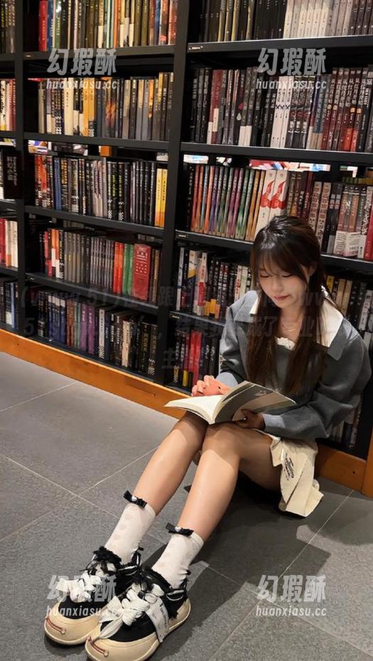 在线跟上潮流：访问‘www.51stgv.com’，结果我变成了专业吃瓜主播！