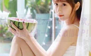 淘气的瓜在zztt21里撒欢，观看后绝对能让你一整天心情UP！