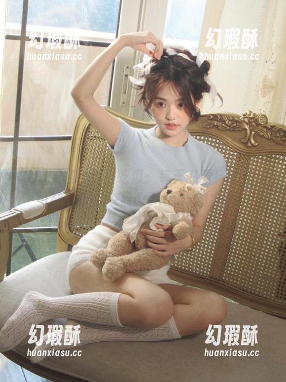 今日吃瓜：每天必看！这视频可能是我心中最crunchy的大瓜！