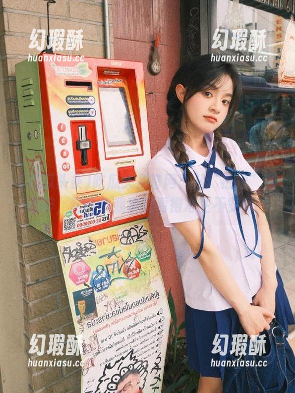吃瓜头条官网：从“热搜”到心碎，这些瓜我真是看得心生不安啊！