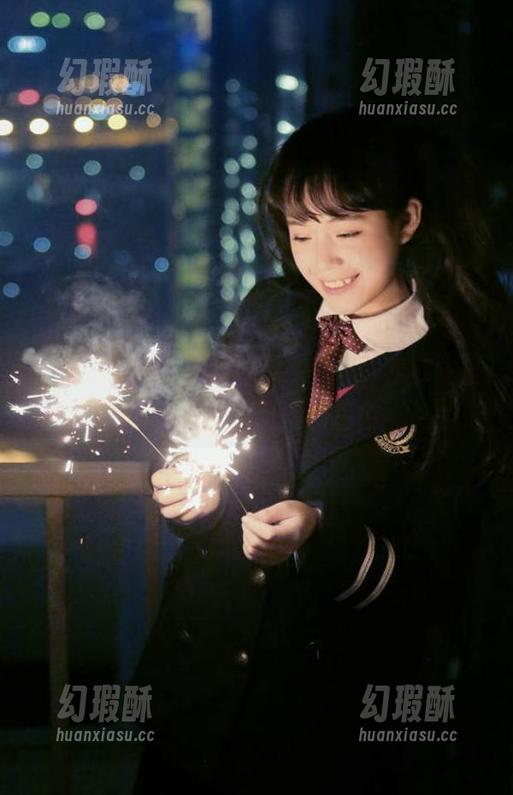 吃瓜头条 直达“吃瓜头条”,看那些怪事儿光速蹿红的秘籍!