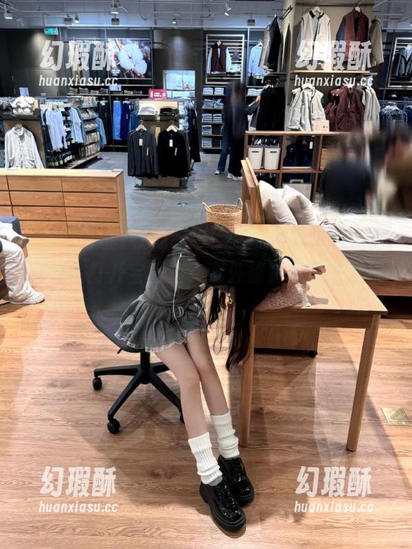 收藏起来！吃瓜网址链接，简直好比打开宝藏箱，意外惊喜等你来发现！
