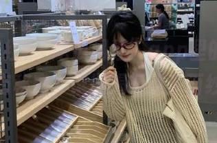“吃瓜网红”app里的每个事件都有秘密，谁能揭开这层面纱呢？