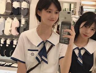 再等一等，下载海角吃瓜，吃瓜不掉链子的秘诀！