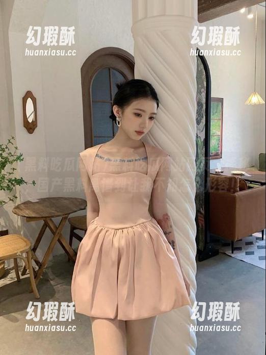 黑料吃瓜网站网页大揭秘，国产黑料离谱到让我不知怎么形容！
