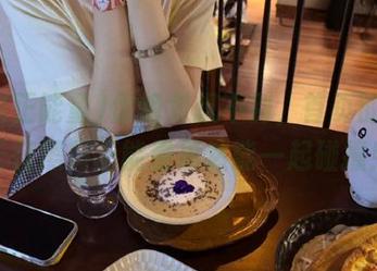 你绝对想不到，首页的万篇长征黑料正能量居然能一起碰撞！